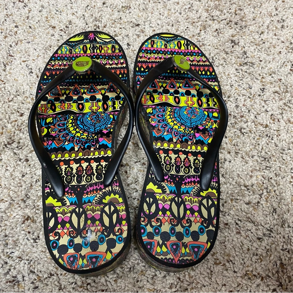 Sakroots women's size 7.5 platform sandals colorful artsy art to wear shoes - Picture 3 of 10